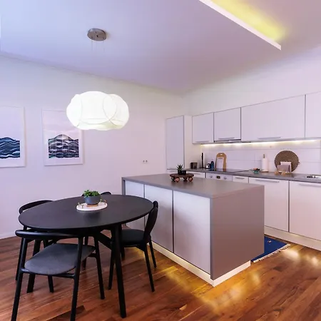 Modern 2bdr In Center سراييفو